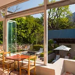 Four Rosmead Boutique Guesthouse