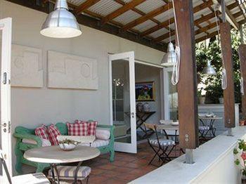 Four Rosmead Boutique