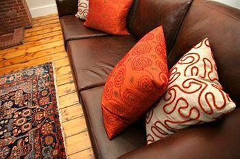 Four Rosmead Boutique